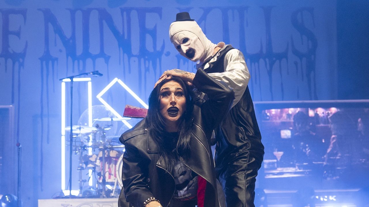 “It’s strange to be thinking, ‘Are we an arena band?’, but I guess we are. Thank you, Metallica!” From Art The Clown and Pinhead to Rose McGowan and Damien Leone, Ice Nine Kills are bringing their Silver Scream Convention to the UK for the first time