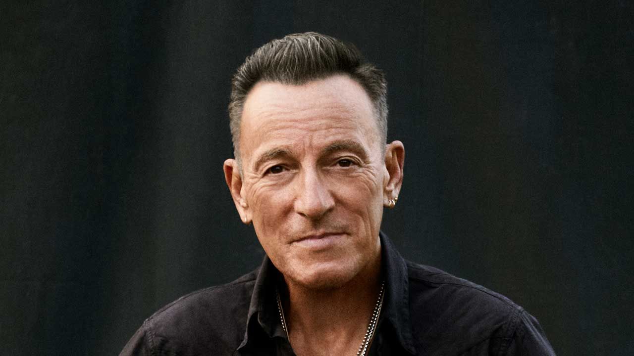 “There were bloody footprints where mercy should have stood.And two dead left to die on snow-filled streets, Alex Pretti and Renee Good.” Bruce Springsteen releases moving anti-ICE protest song Streets of Minneapolis
