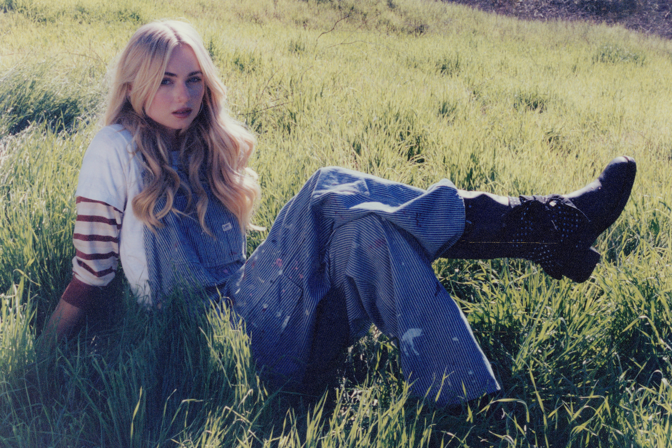 Claire Rosinkranz has released her new single ‘Chronic’, from second album ‘My Lover’