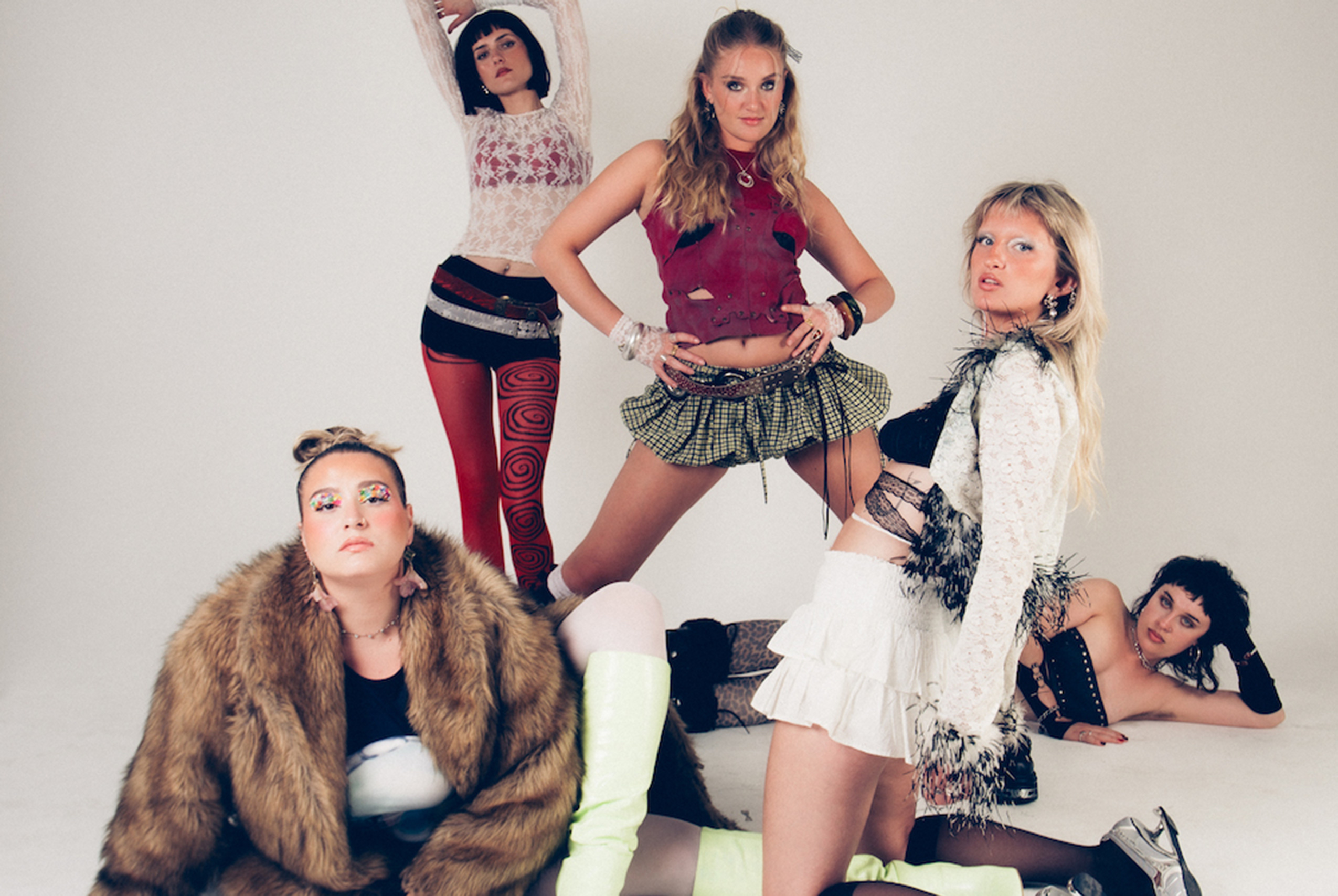 Girl Group have announced a new EP, ‘Little Sticky Pictures’