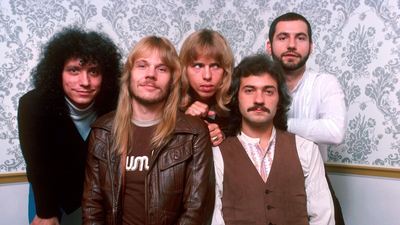 “I don’t think I have to forgive them. They replaced me when I was sick and said I ruined the band” Styx fired Dennis DeYoung in 1999, but he still wants a reunion for the fans