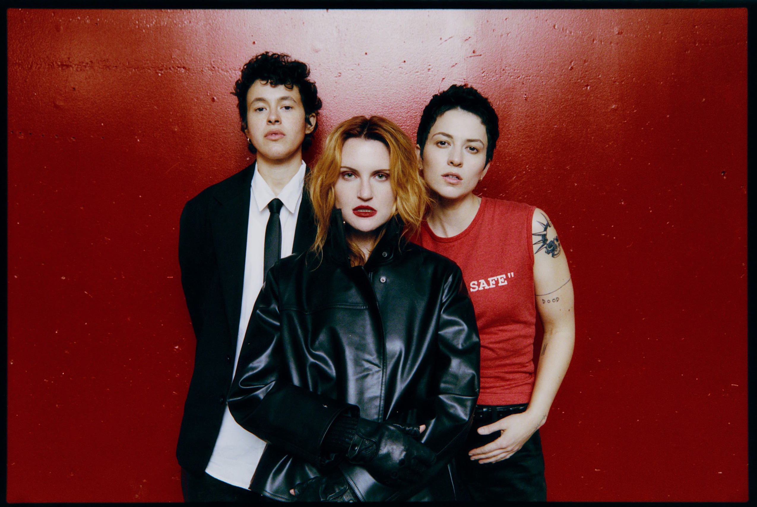 MUNA have announced their new album ‘Dancing On The Wall’