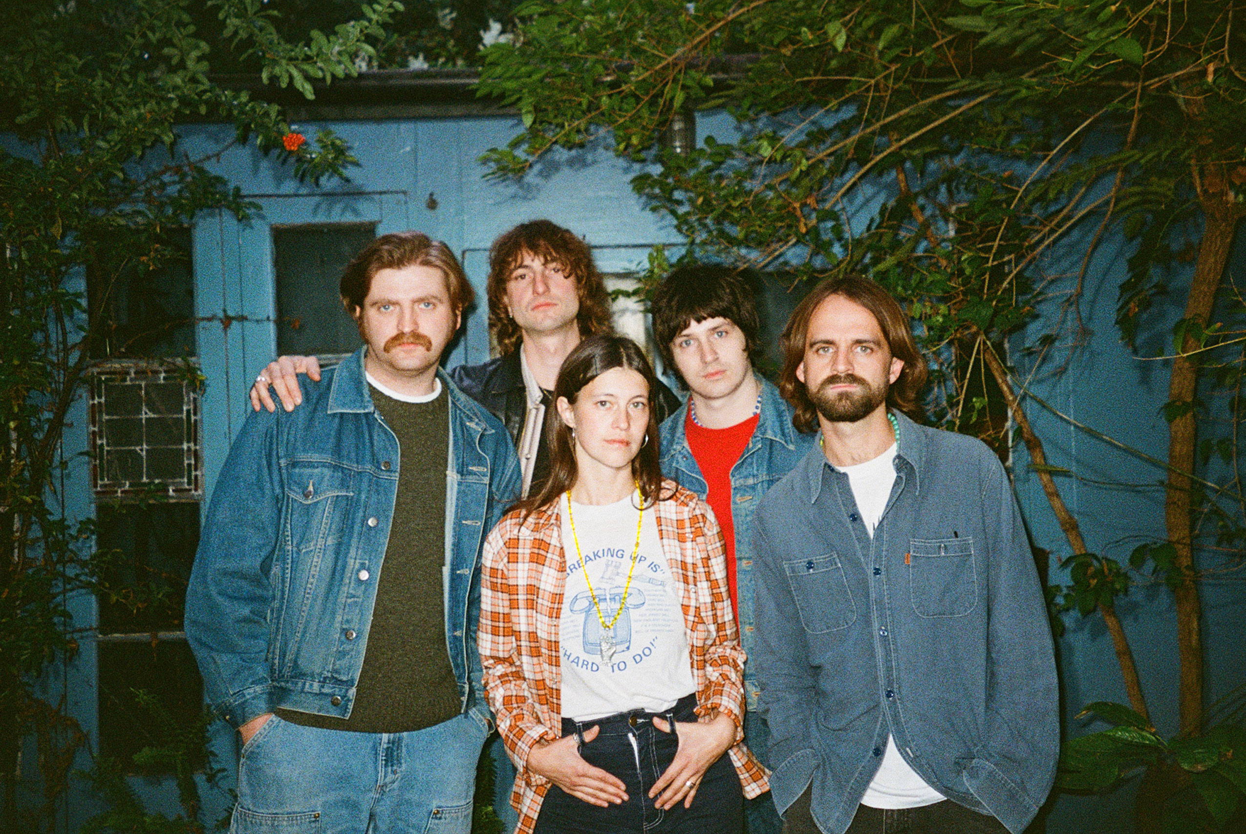 Birds Flying Backwards have unveiled debut album ‘Lovebirds’, an ode to love in all its forms