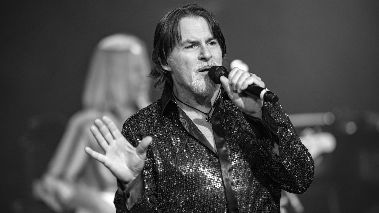 Tommy DeCarlo, the childhood Boston fan who became the band’s frontman, dead at 60