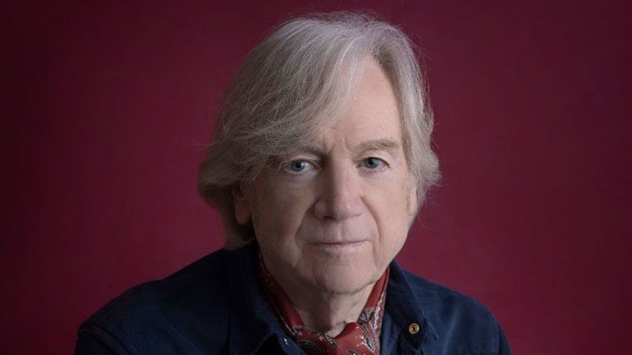 Sole surviving Moody Blues member Justin Hayward announces UK tour for October