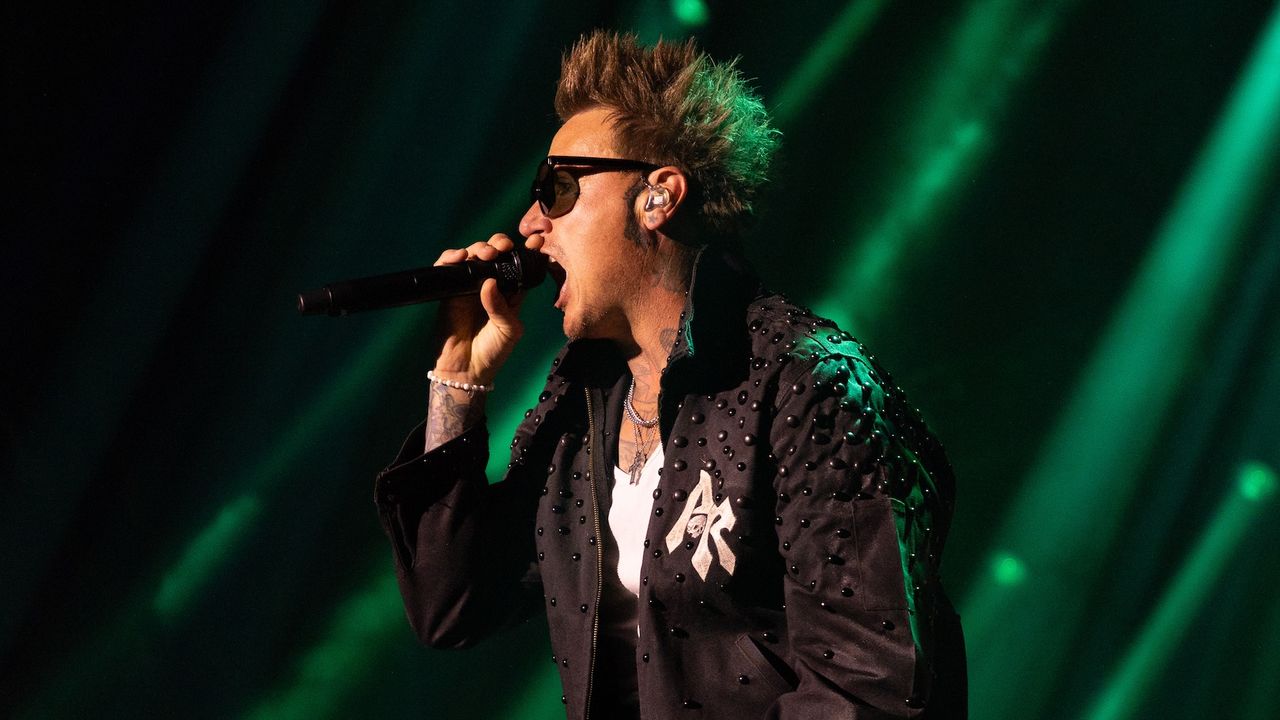 “Two things I never wanted to be was sober and a Christian. And here I am now — a follower, a sober guy.” Nu metal singer says he’s fully invested in religion after lengthy battle with addiction