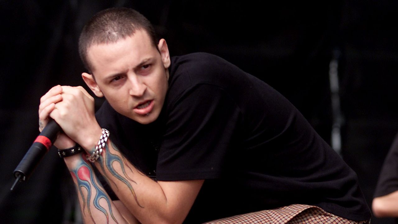 “I was never a fan of it and I didn’t even want it to be on the record.” The emotional Linkin Park anthem that Chester Bennington didn’t originally like but became one of the biggest rock songs of all time