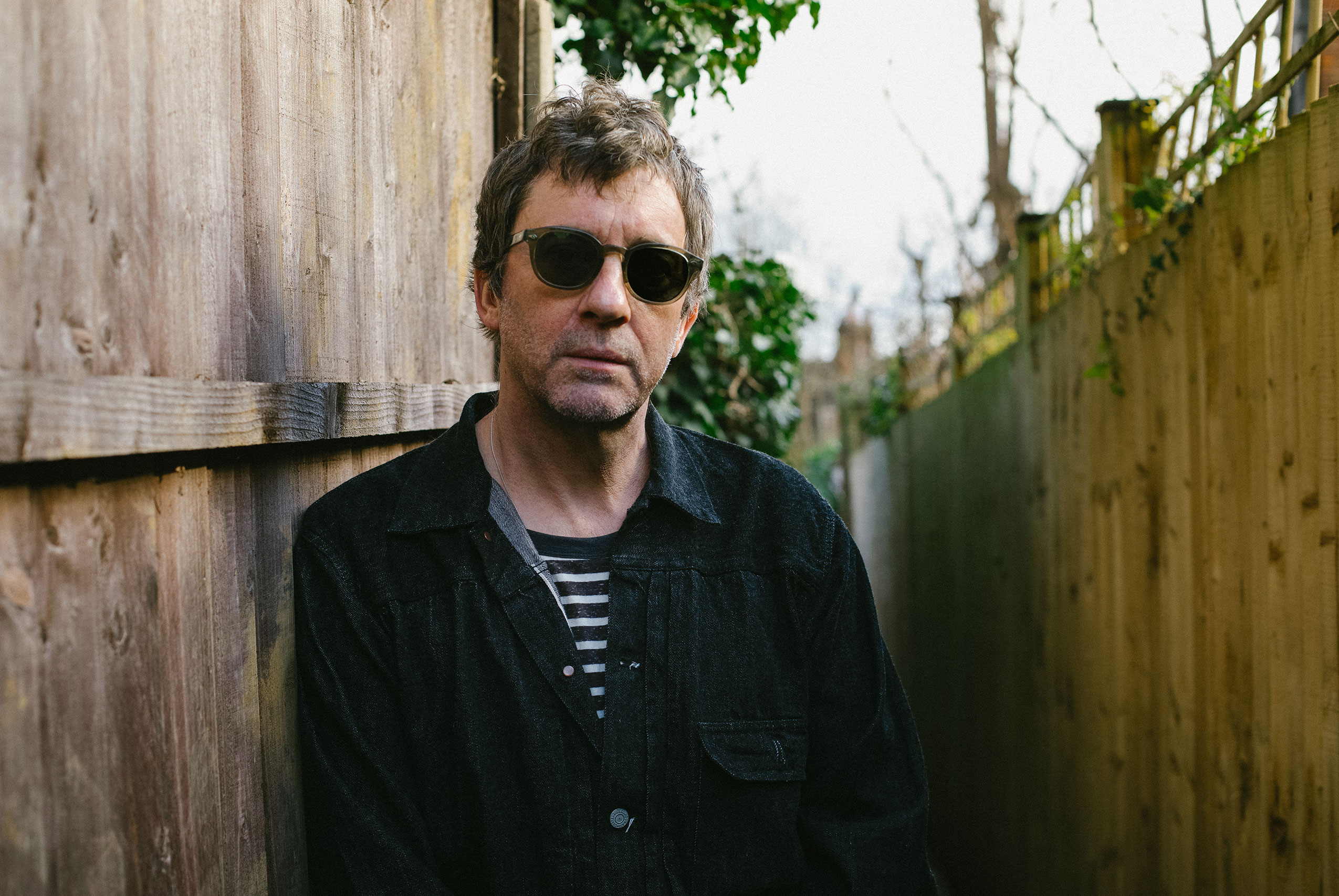 Graham Coxon has unearthed another lost ‘Castle Park’ track with ‘Alright’