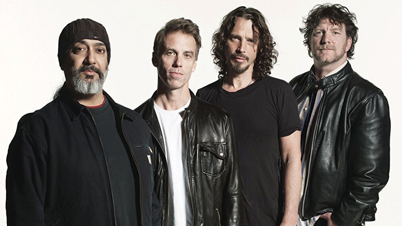 “Kim, I’m reading a lot of weird s**t on the internet. Somebody posted ‘RIP: Chris Cornell’ on my Facebook page.” Soundgarden’s Kim Thayil reveals how he learned the devastating news of Chris Cornell’s death