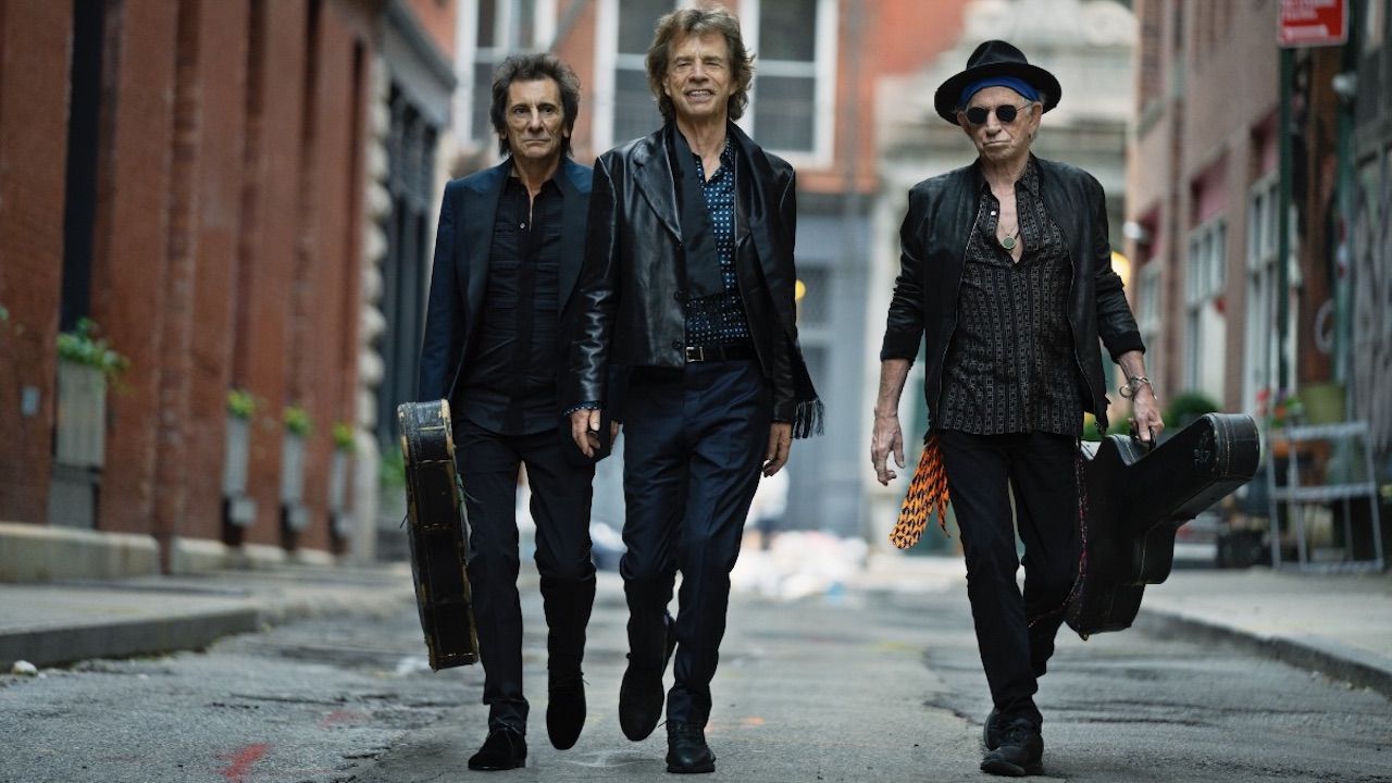 “Wait till you hear the s**t Keith’s playing. It’s unbelievable.” Rolling Stones producer Andrew Watt says the band’s forthcoming Foreign Tongues is “rawer” than Hackney Diamonds