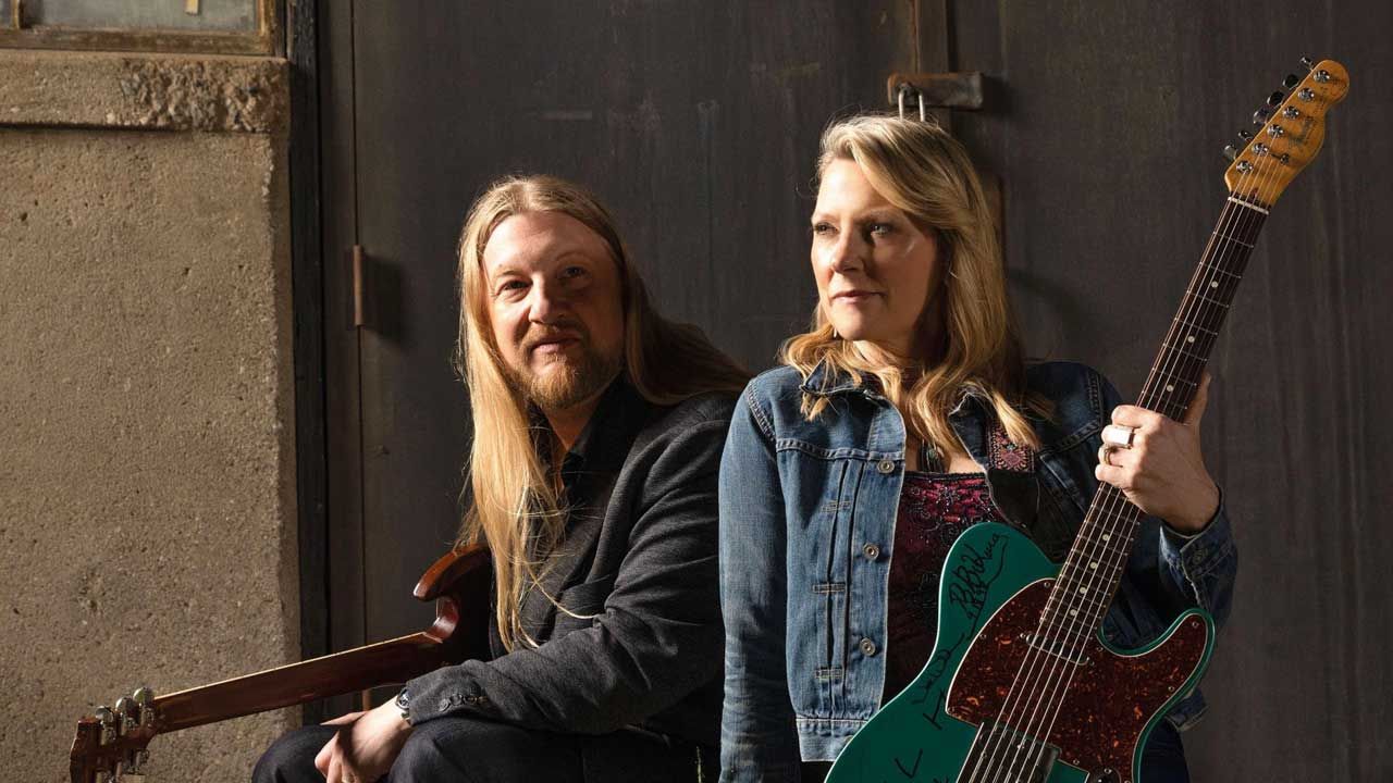 “Everyone has the right to be furious right now. And if that comes out in your music, I celebrate that.” Why Derek Trucks and Susan Tedeschi are dancing and playing through the fury