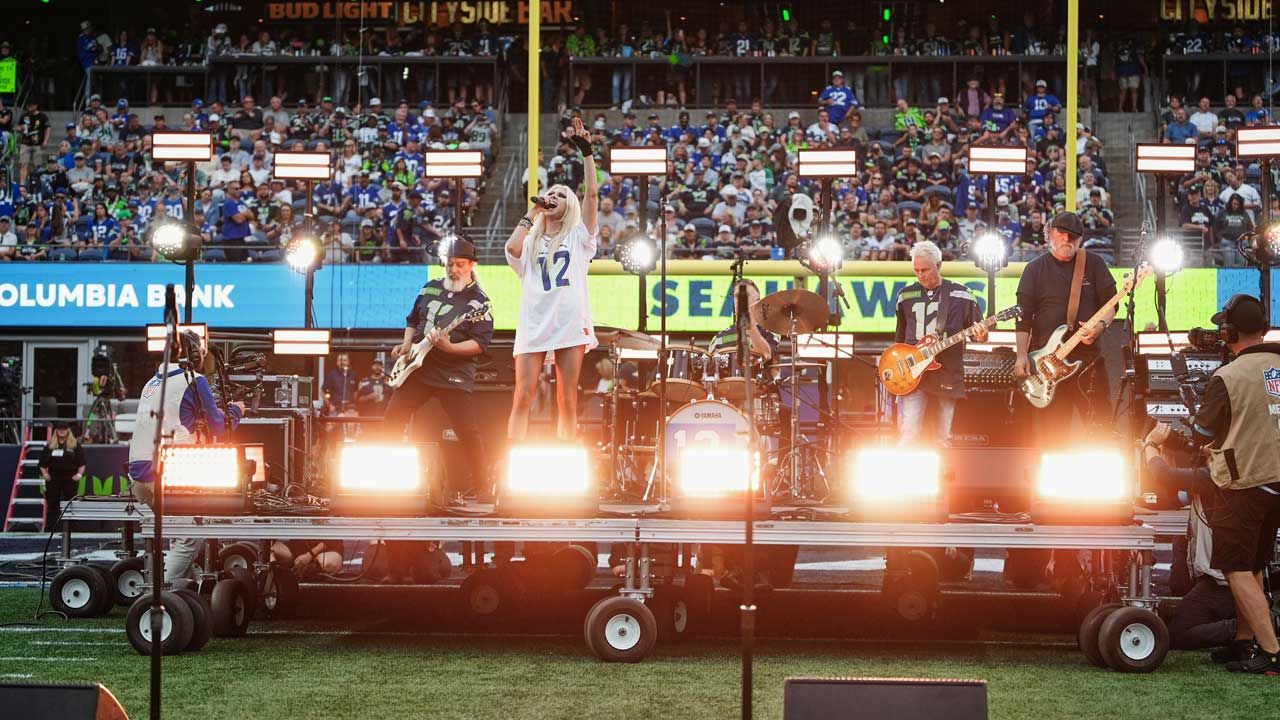 Soundgarden release official footage of Seattle halftime show