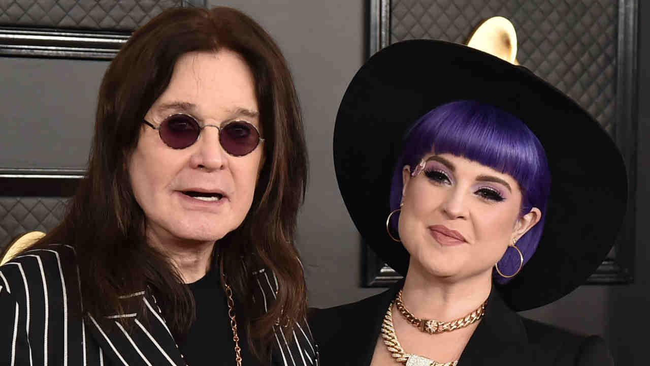 Kelly Osbourne reveals the final conversation she had with Ozzy: “He got to say goodbye. And then he let go.”